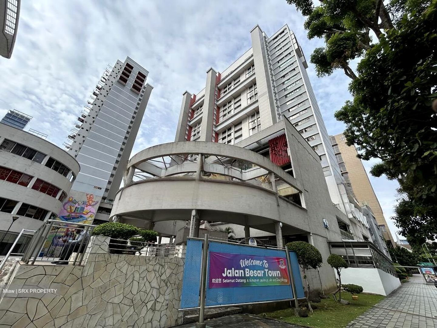 Bras Basah Complex (D7), Retail #569583231